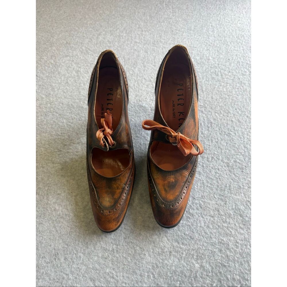 VTG Peter Kean distressed brown leather wingtip kitten heels with brogue detaili